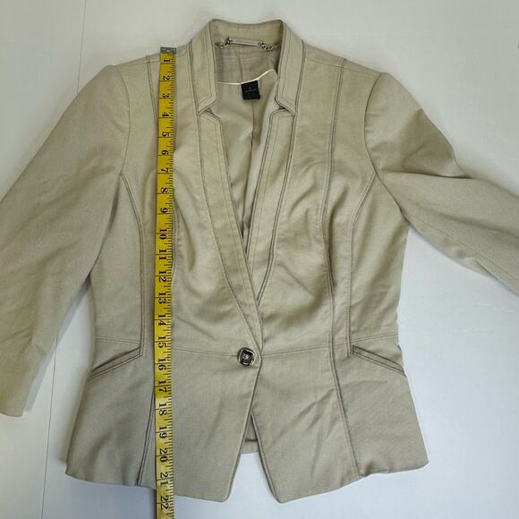 White House Black Market Beige Blazer Jacket Size 2 - Tailored Fitted Blazer - Picture 9 of 10